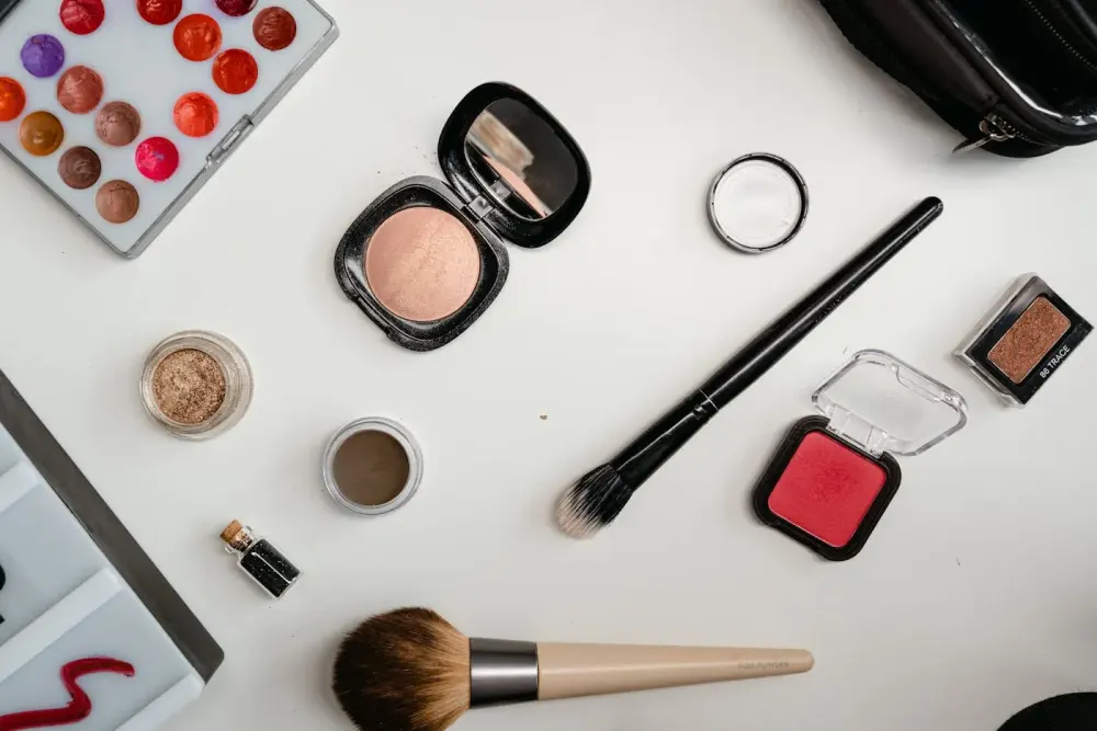 How to Create a Natural No-Makeup Look
